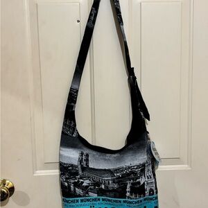 Robin Ruth Crossbody tote/bag. Red black & gray.Munchen Germany cityscape.NWT